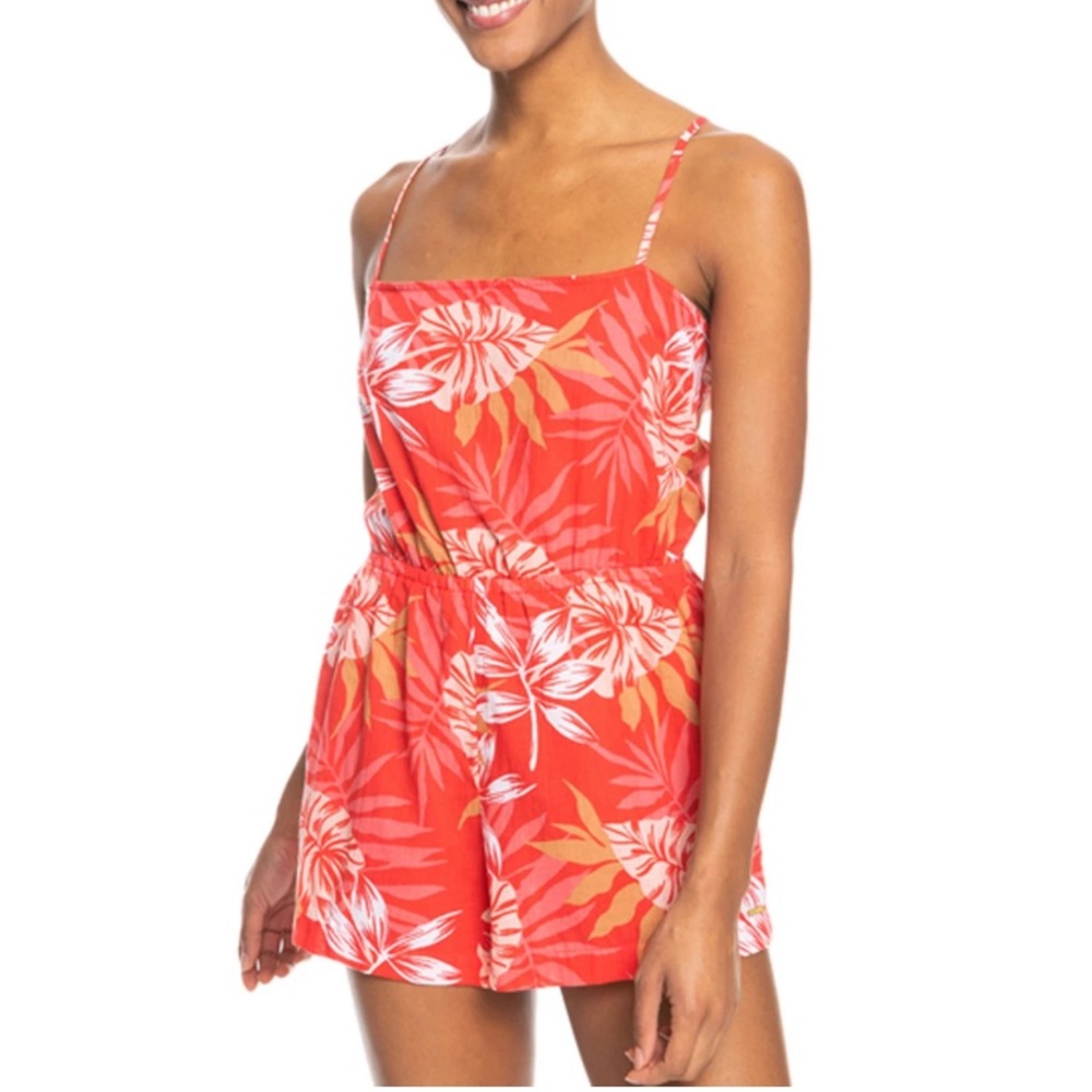 NWT Women’s Floral Romper Size M